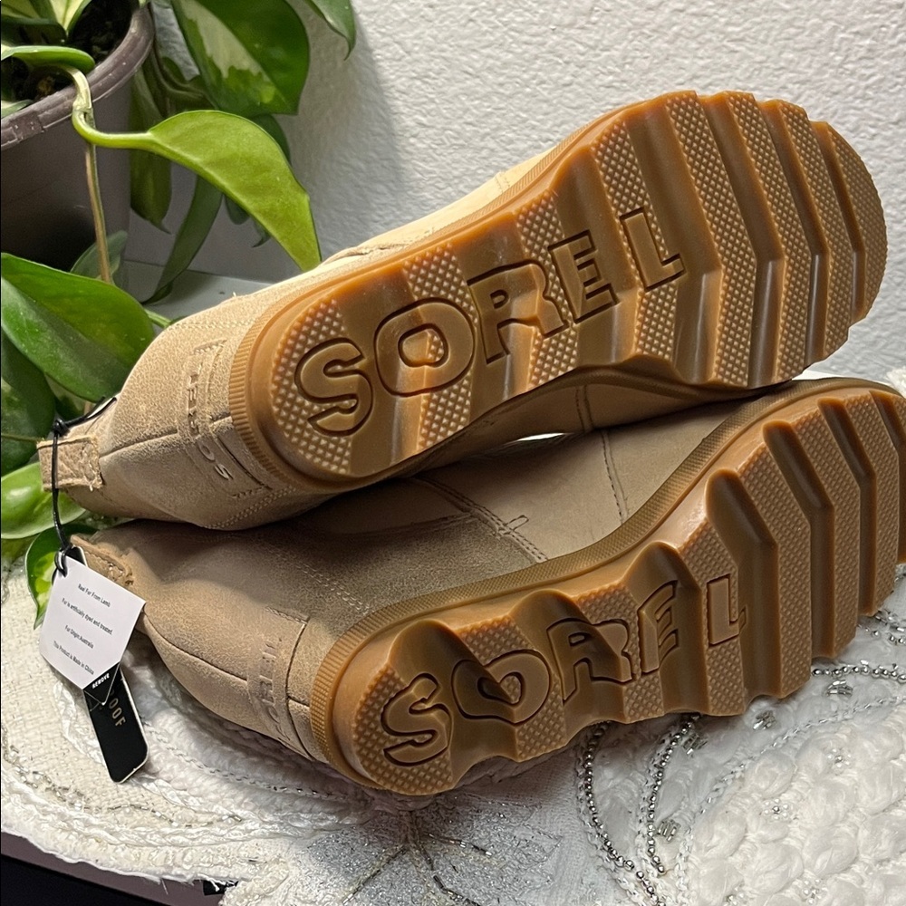 NWT Sorel ARCTIC™ WEDGE II CHELSEA LUX BOOT​ (Size 7) - Picture 14 of 16